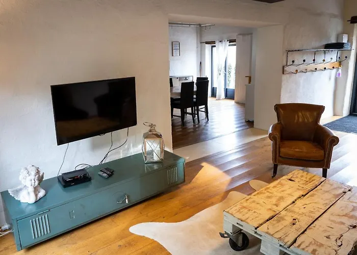 Maison 5 Hébergement de vacances *